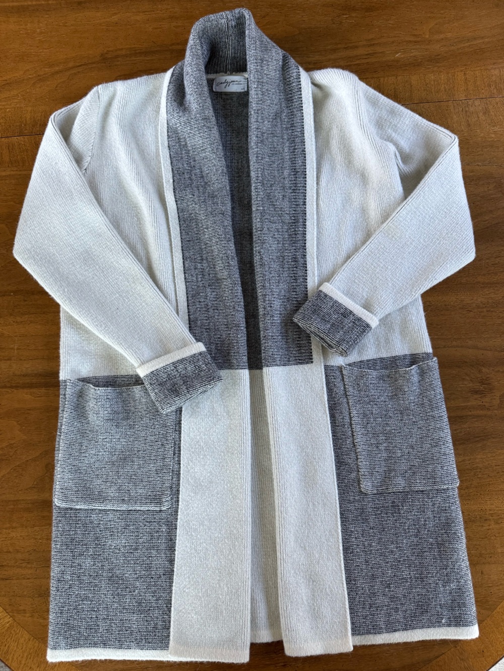 Carly Jean Los Angeles Two-Tone Black & White Open Duster Cardigan